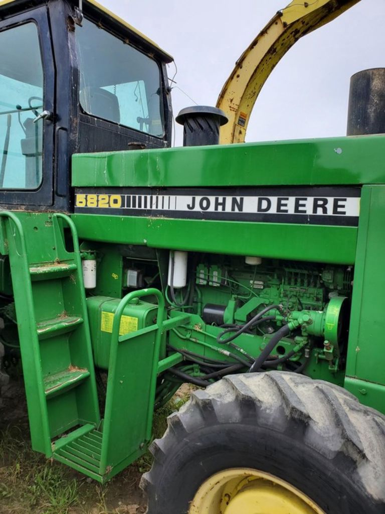 1986 John Deere 5820 Forage Harvester