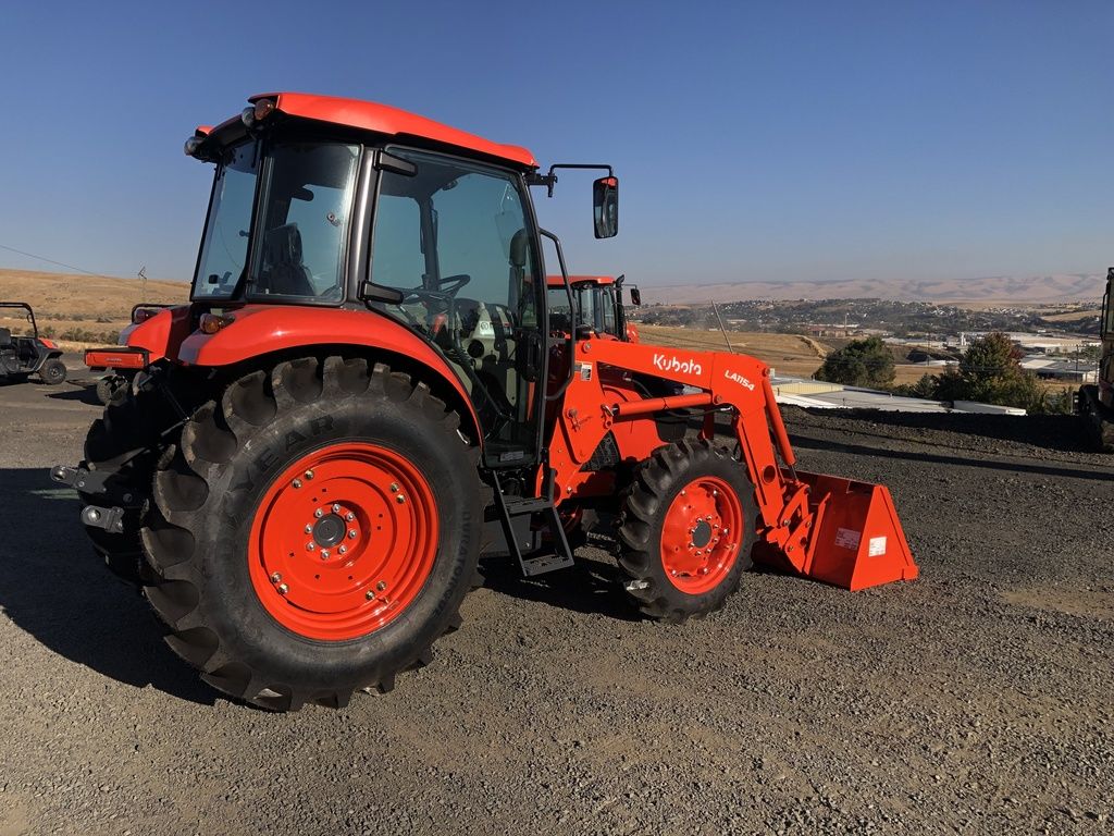 2022 Kubota M60 Series M7060 Tractor