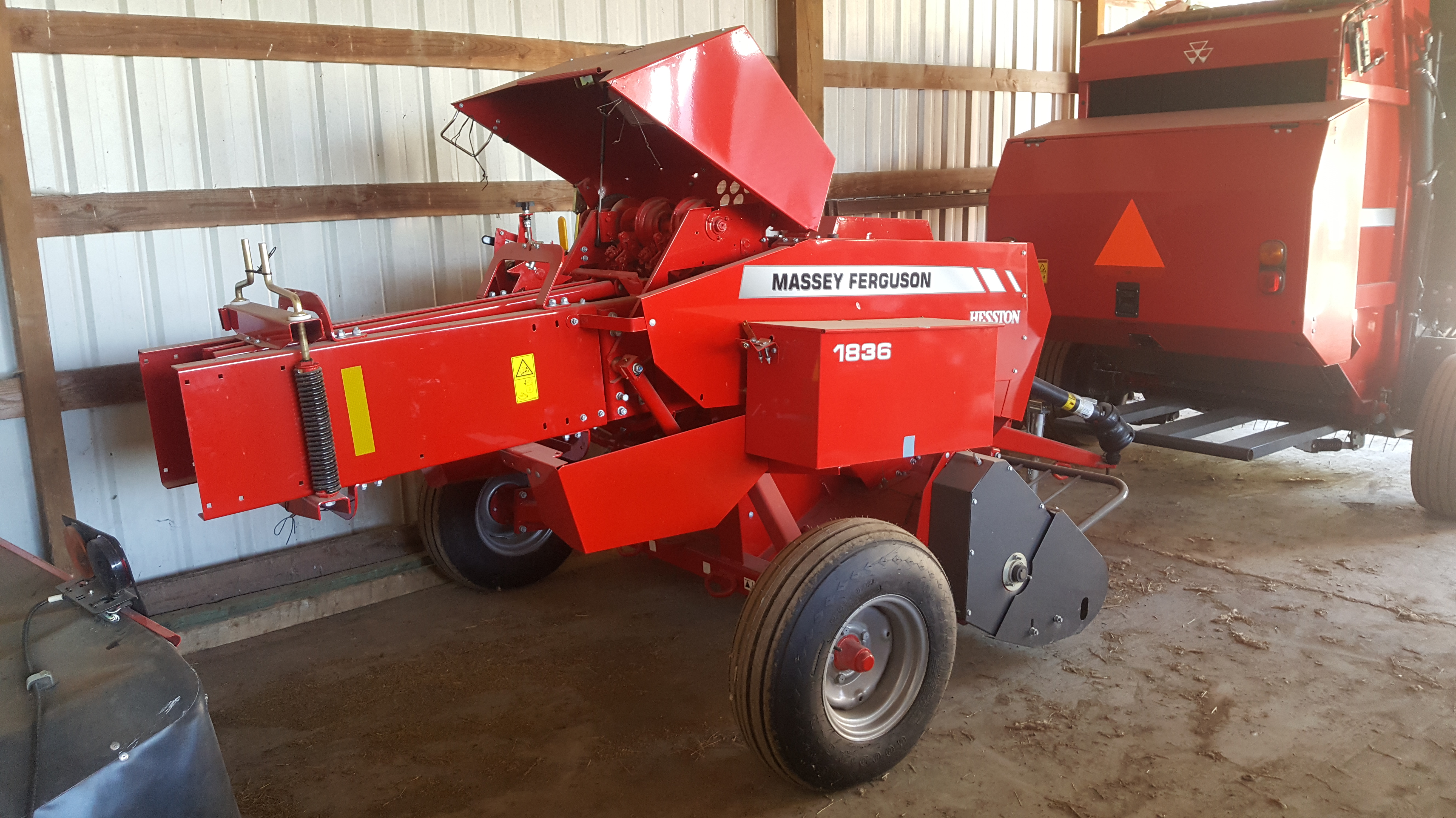 18 Massey Ferguson 16 Baler Square For Sale In Oregon City Or Ironsearch