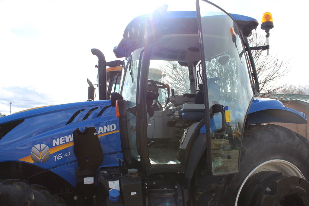 2019 New Holland T6 Series â?? Tier 4B .145 Tractor