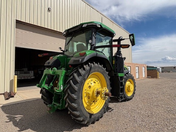 2023 John Deere 8R 250 Tractor