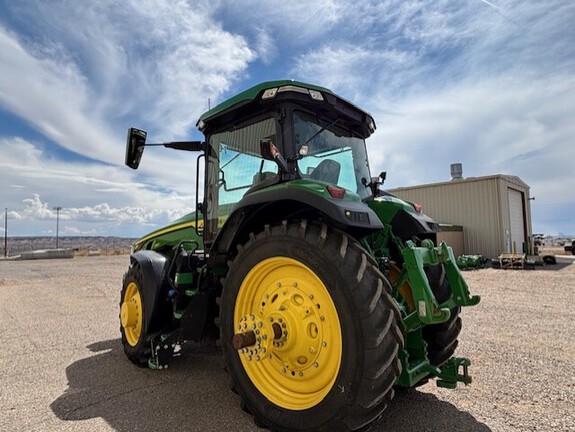 2023 John Deere 8R 250 Tractor