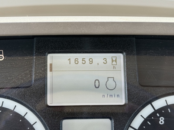 2016 John Deere 6175M Tractor