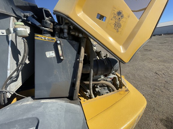 2019 John Deere 324L Compact Utility Loader
