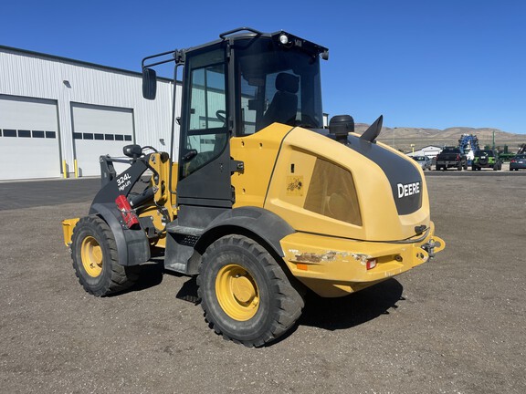 2019 John Deere 324L Compact Utility Loader
