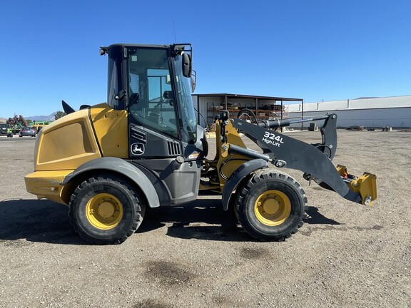 2019 John Deere 324L Compact Utility Loader