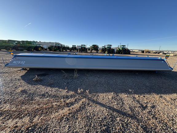 2025 Shelbourne XCS32 Header Combine