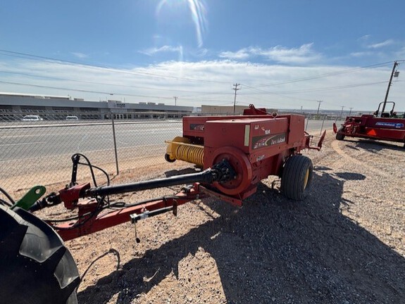 2006 New Holland 575 Baler/Square
