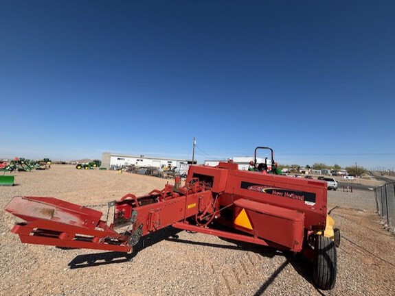 2006 New Holland 575 Baler/Square