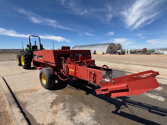 2006 New Holland 575 Baler/Square