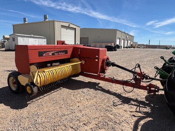 2006 New Holland 575 Baler/Square