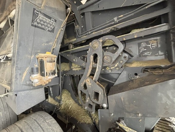 2014 Massey Ferguson 2270 Baler/Square