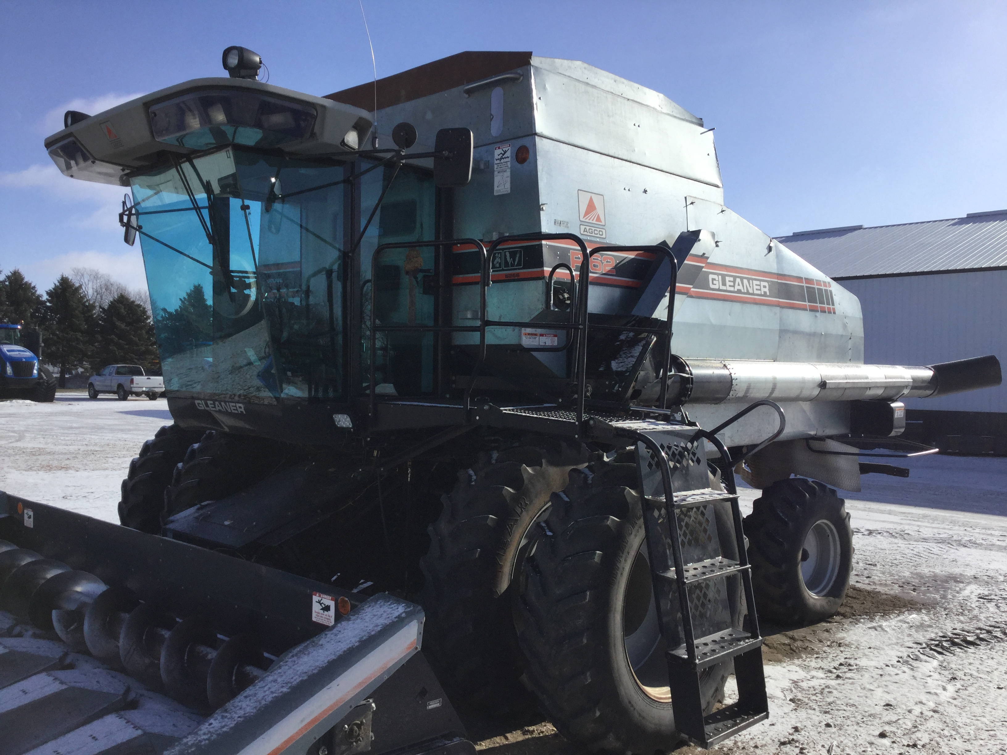 1994 AGCO Gleaner R62 Combine