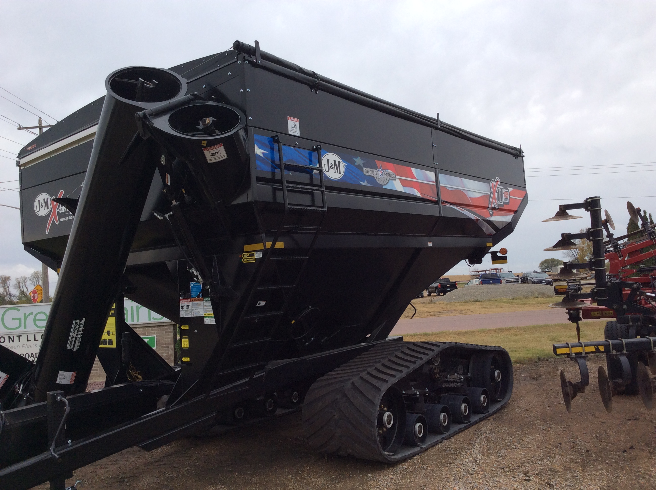 2024 J&M 1112 X-Tended Reach --Tracks & Tarp & Scale Grain Cart
