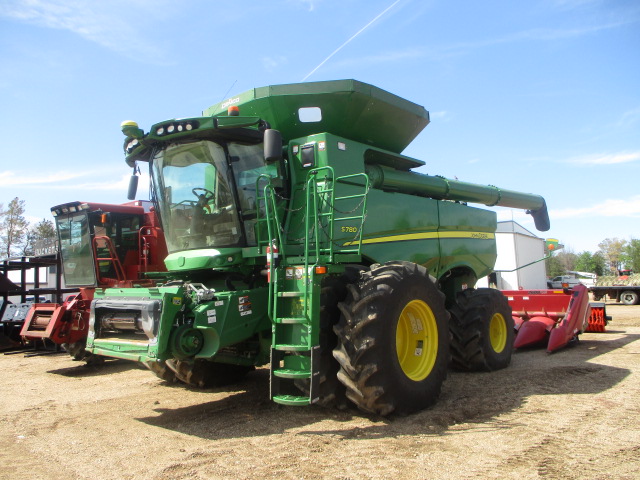 2019 John Deere S780 Combine