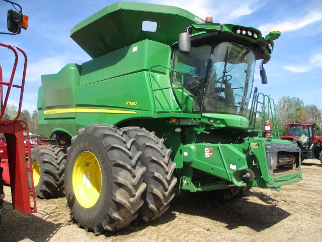 2019 John Deere S780 Combine