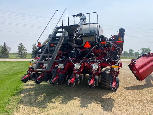 2019 AGCO White 9900VE Planter