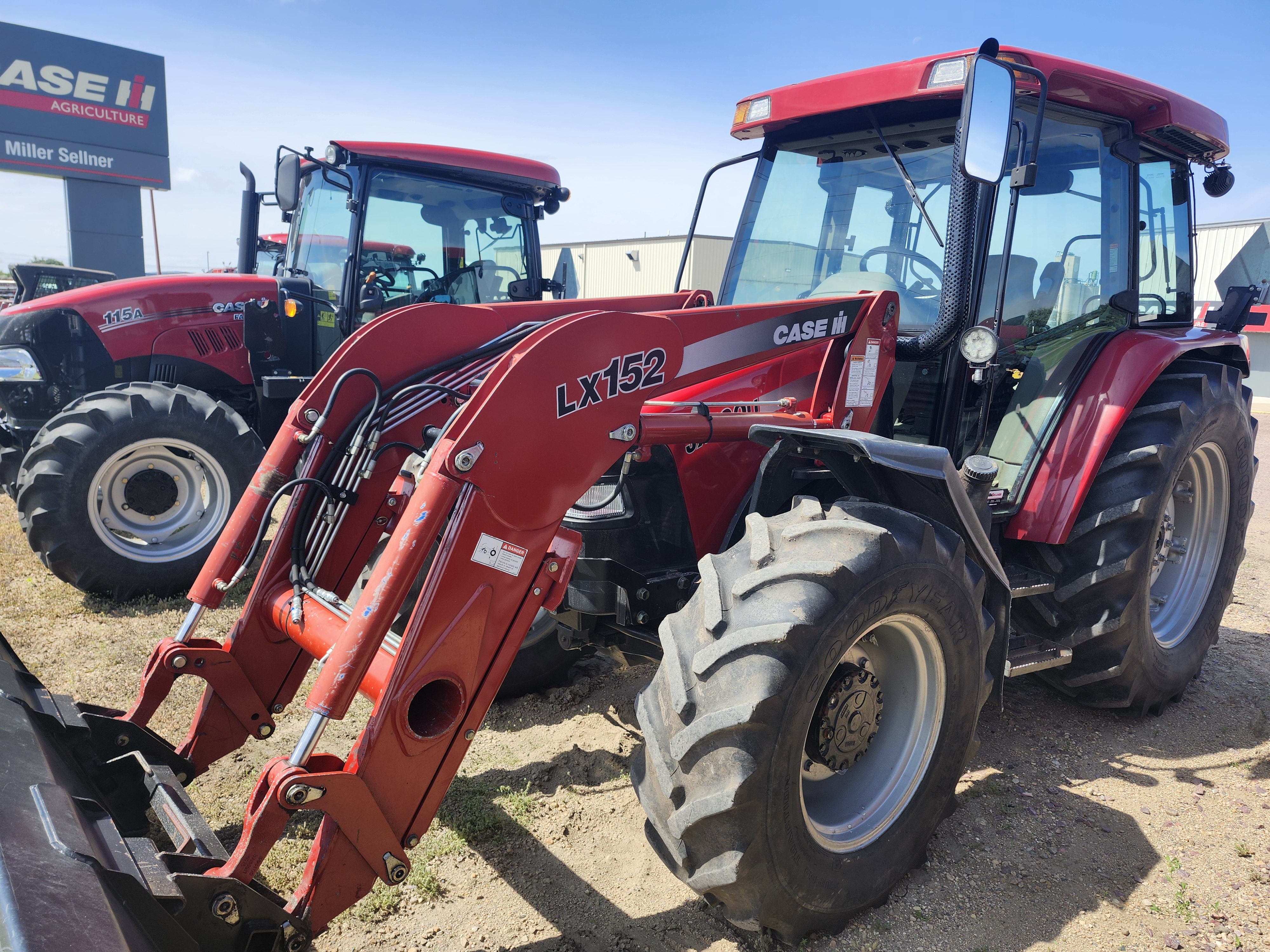 2003 Case IH JX100U Tractor