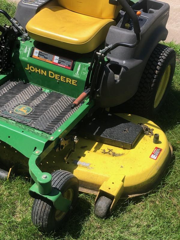 2010 John Deere Z465 Mower/Zero Turn