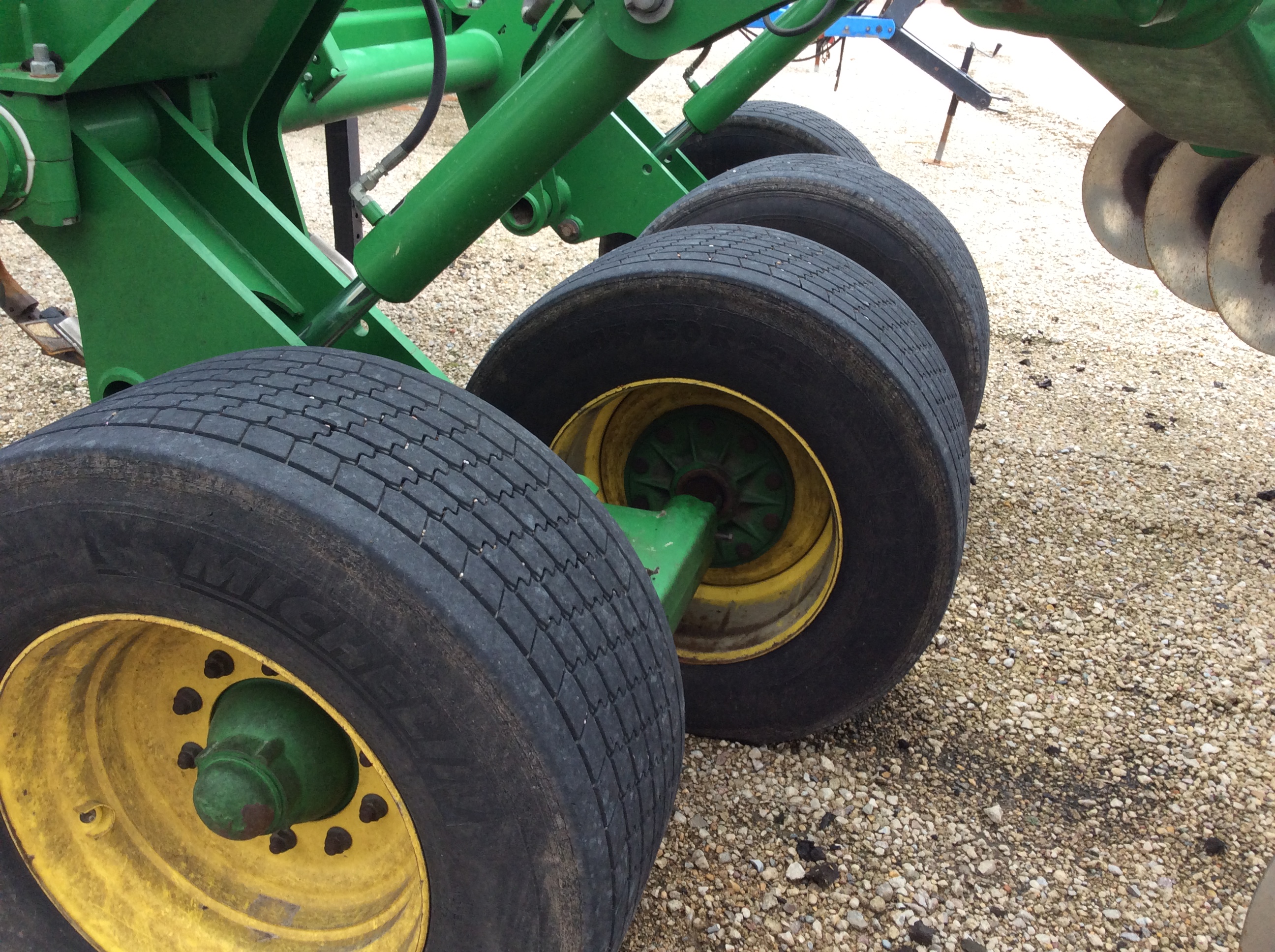 2020 John Deere 2730X Deep Tillage