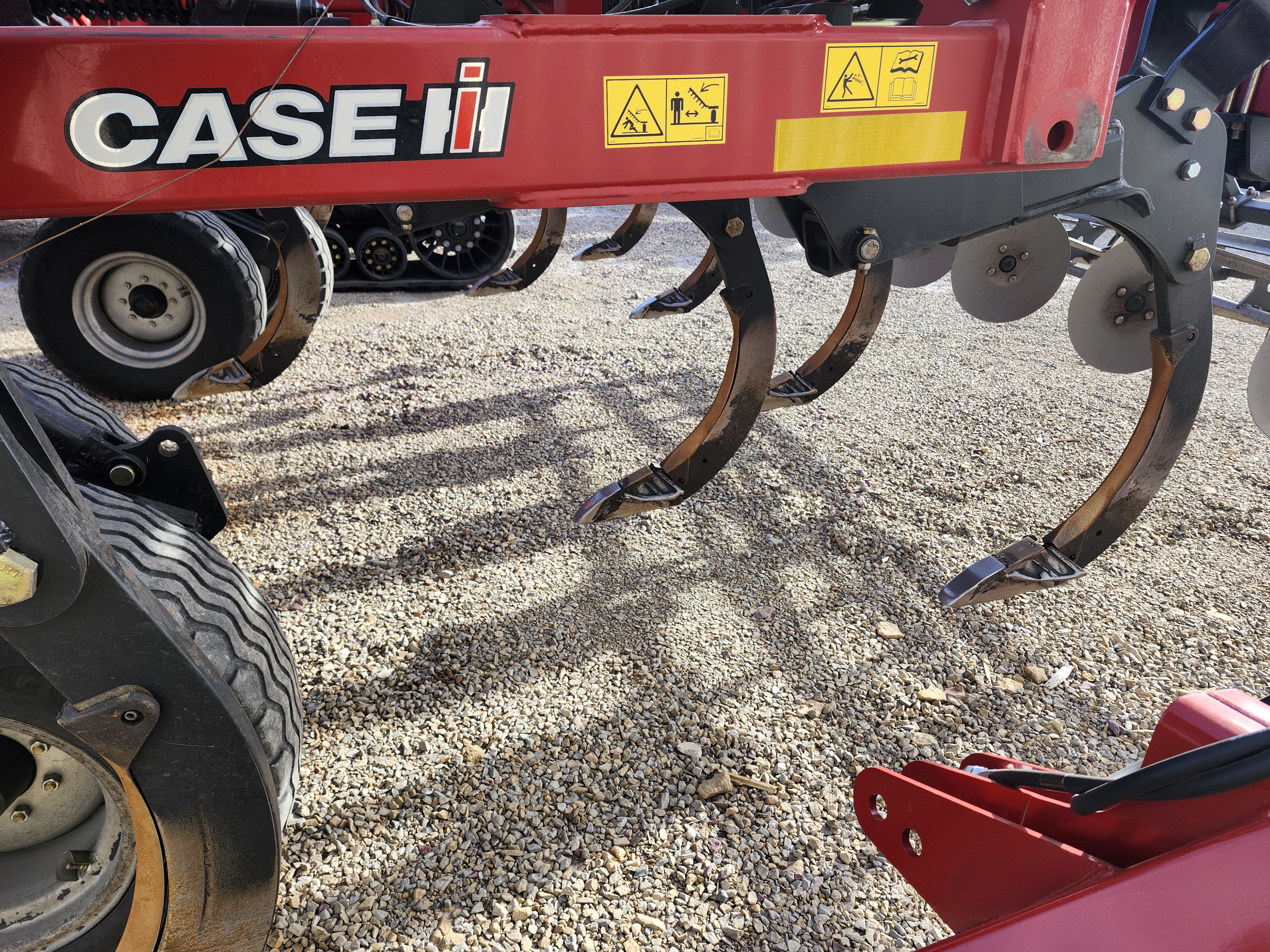 2019 Case IH ECOLO-TIGER 875:-Parabolic Shank-Spring Reset:-22 Deep Tillage