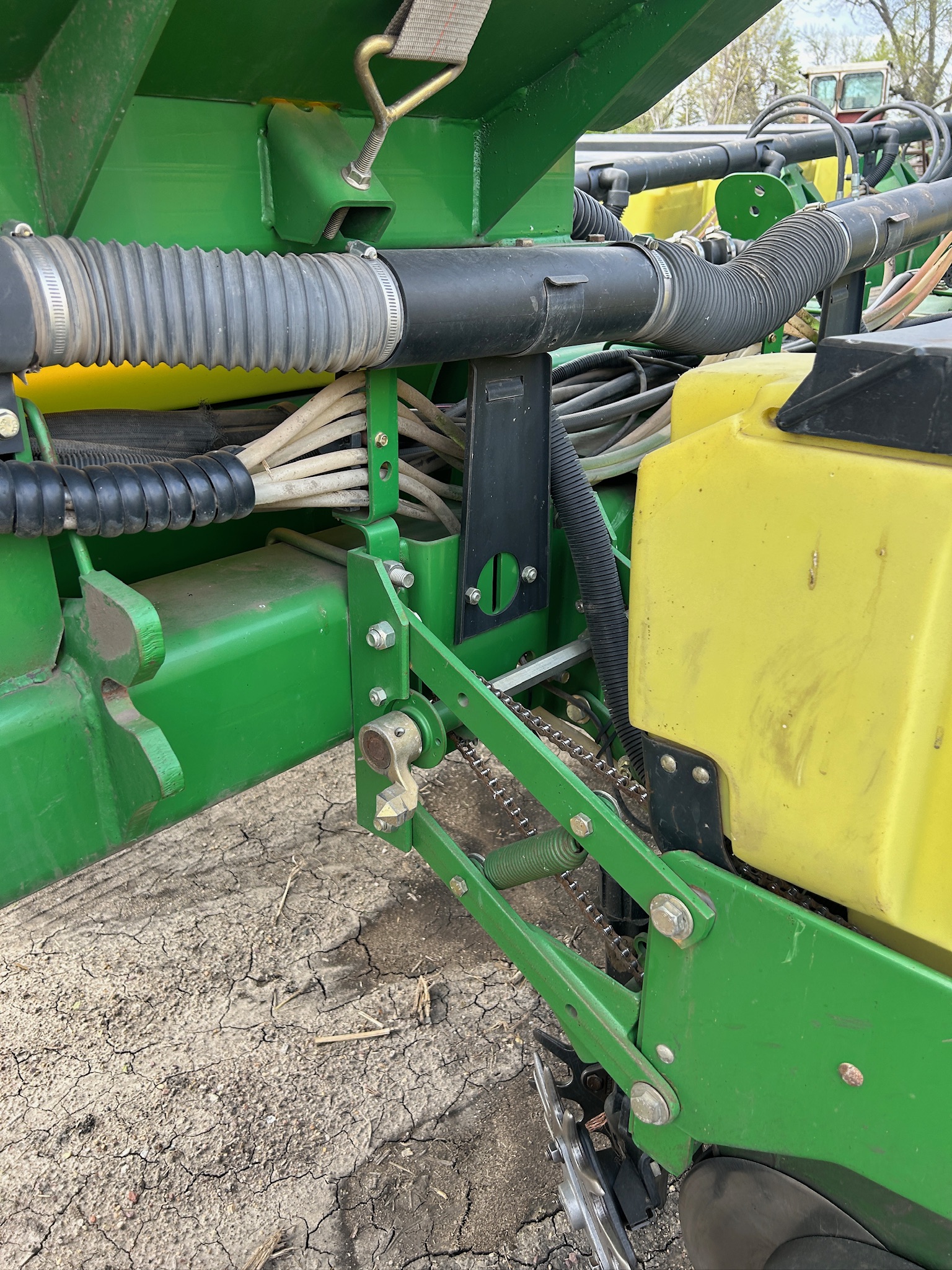 2002 John Deere 1770NT 16R30 w/Liq Planter