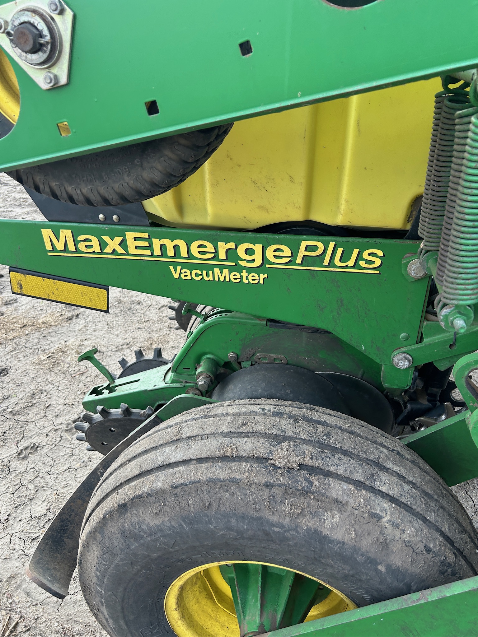 2002 John Deere 1770NT 16R30 w/Liq Planter