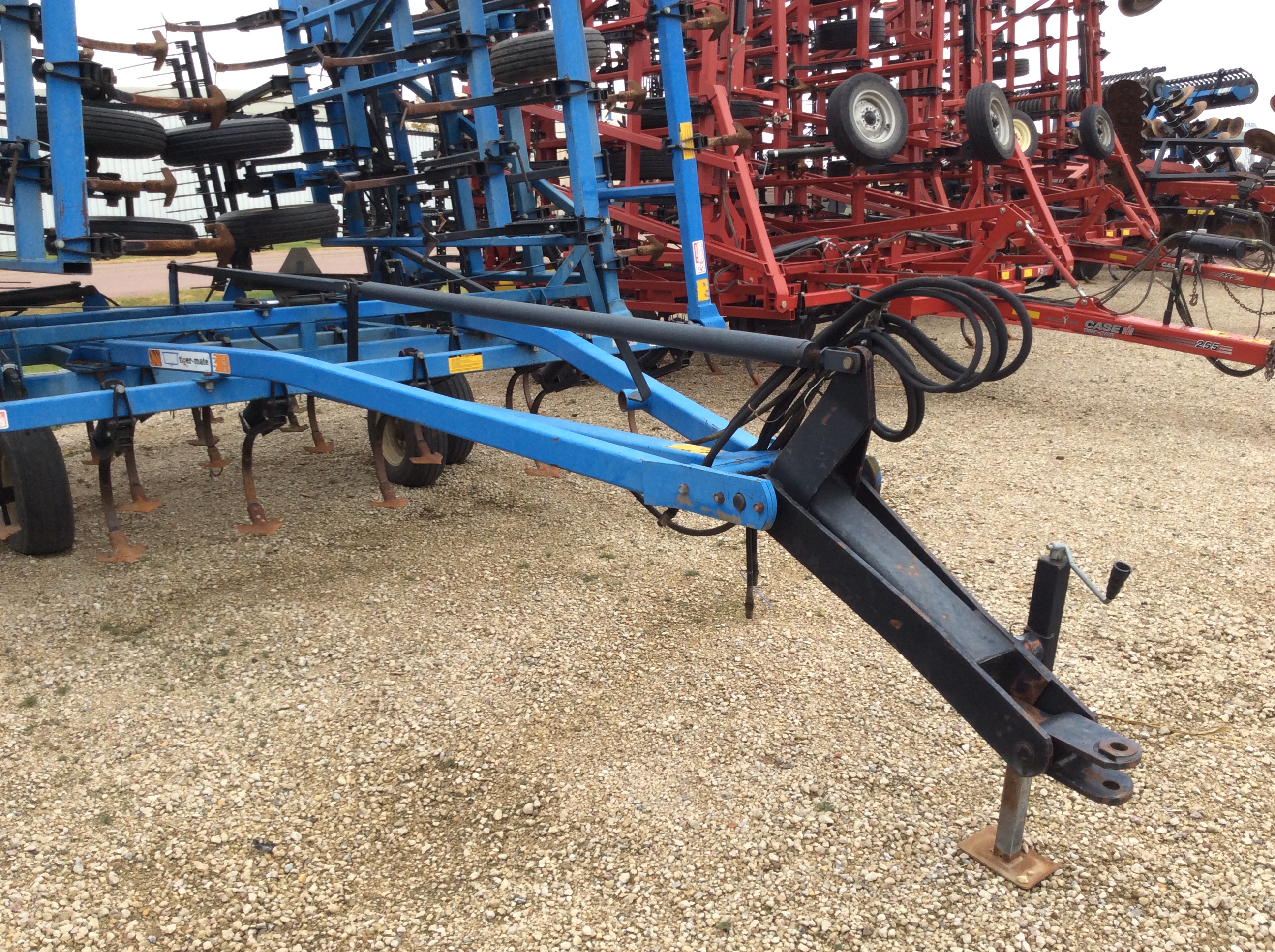 1992 DMI tiger Mate 50.5' w/3 Bar Mulcher Field Cultivator