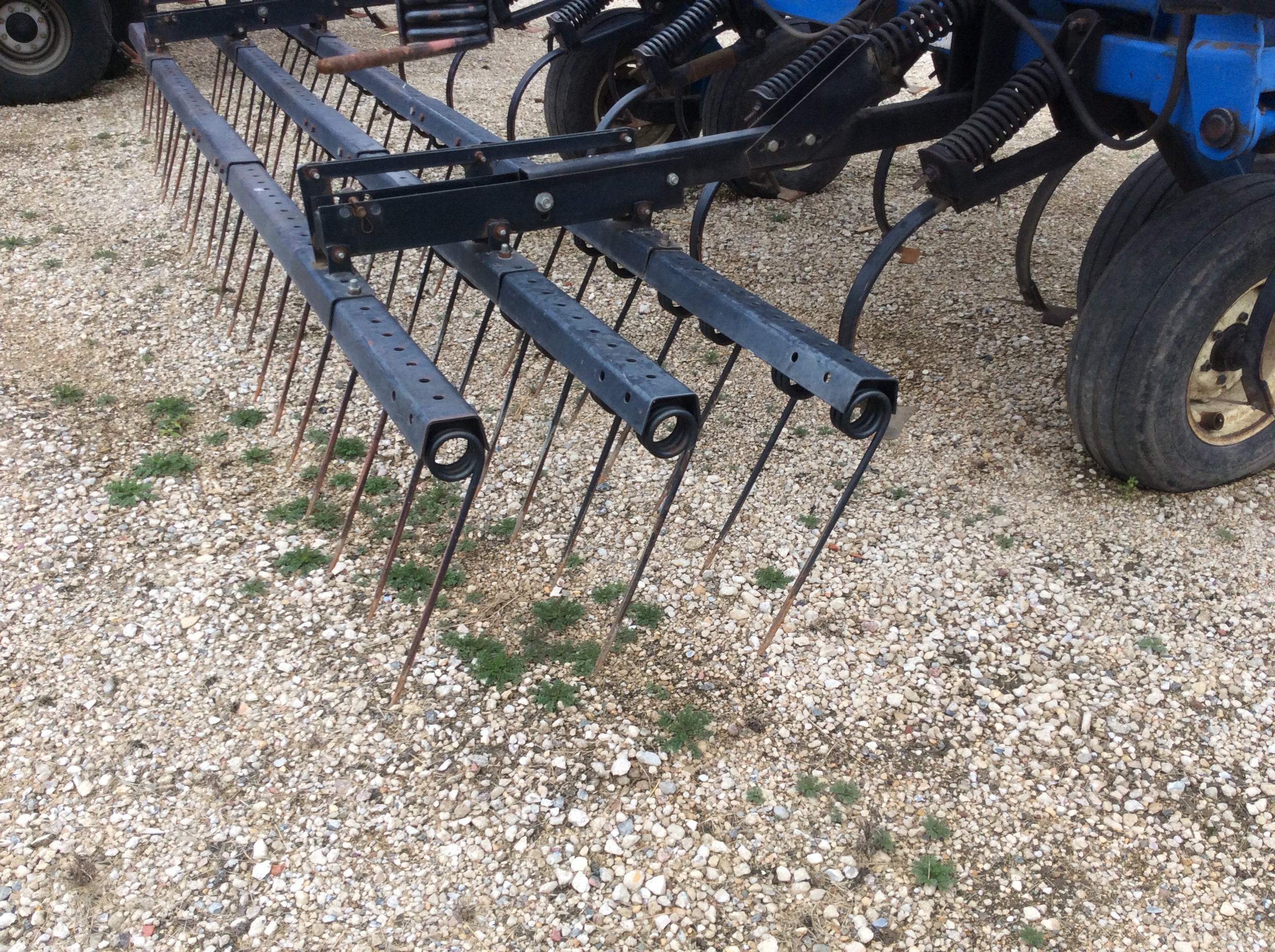 1992 DMI tiger Mate 50.5' w/3 Bar Mulcher Field Cultivator