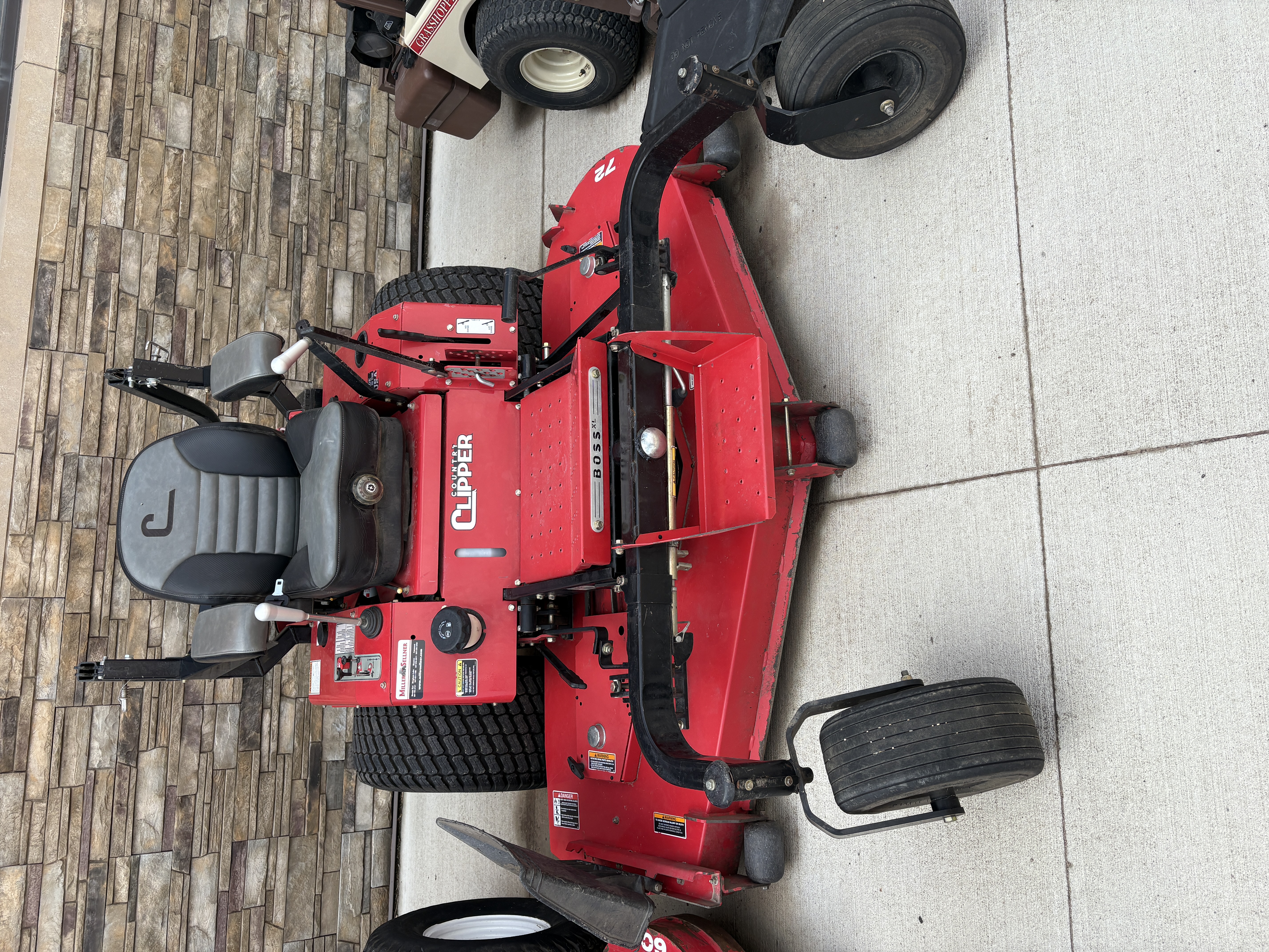 2020 Country Clipper 3572KAJ-9010 BOSS Mower/Zero Turn