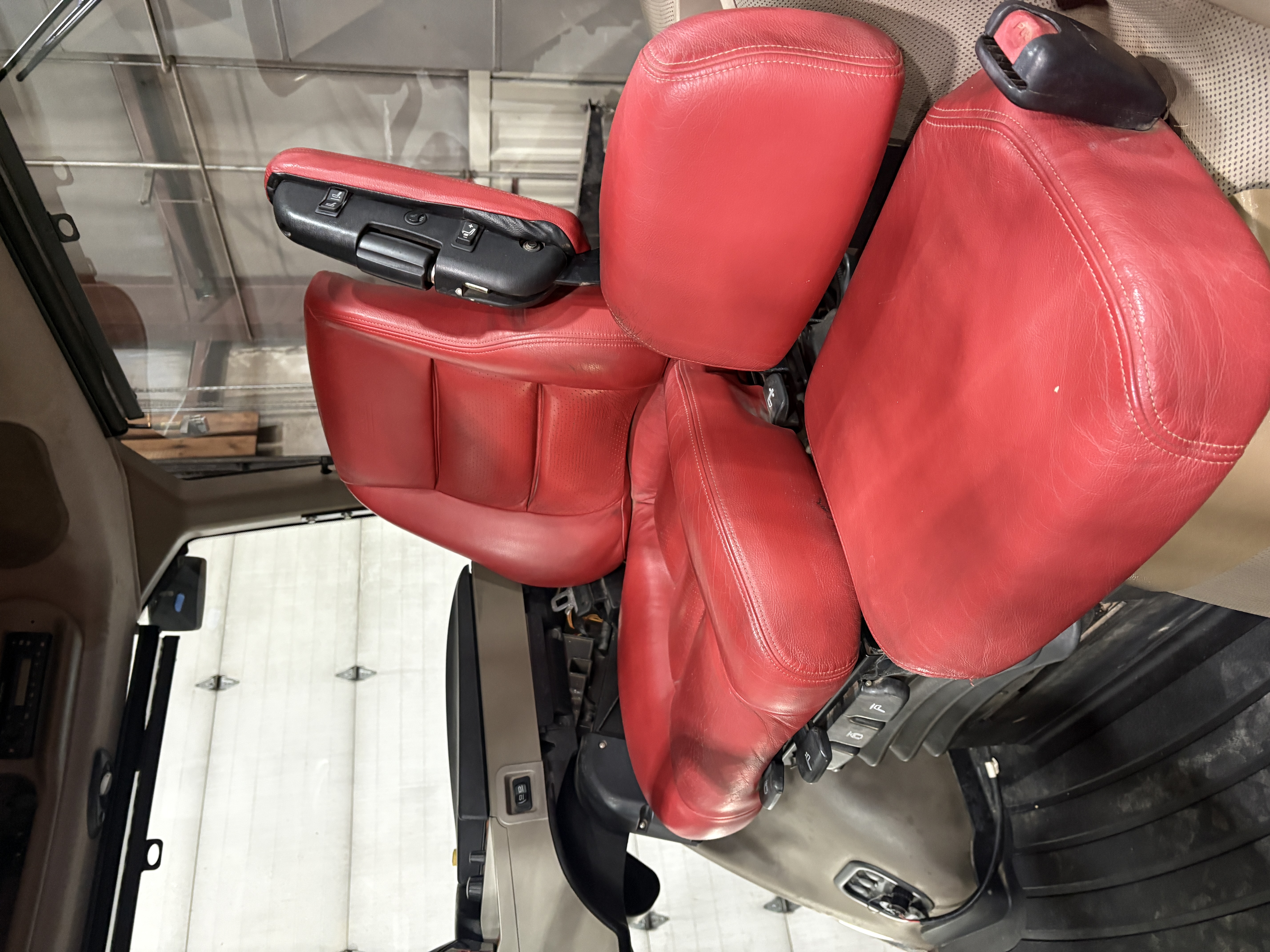 2011 Case IH 290 Magnum Tractor