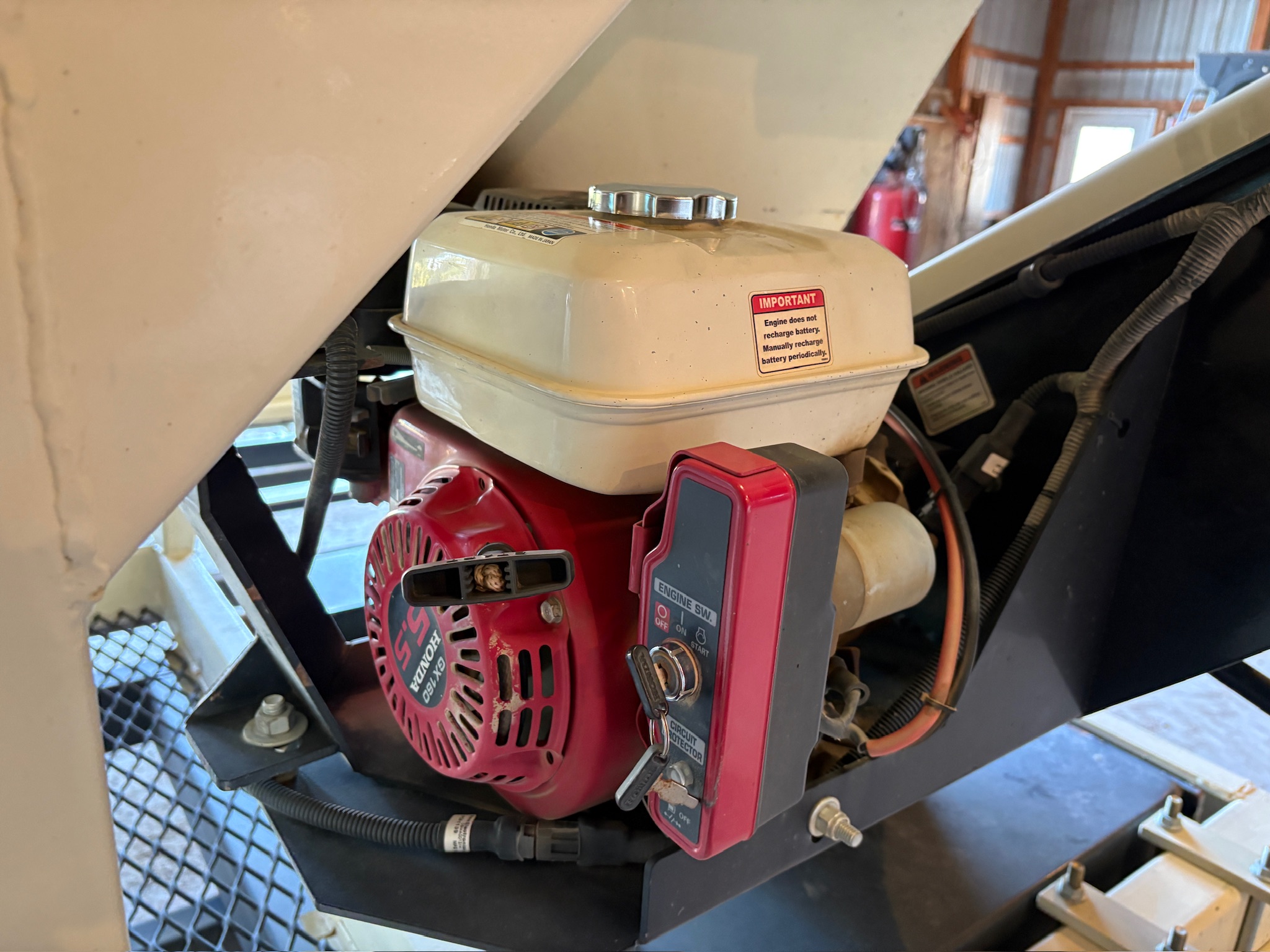 2000 Friesen Titan 4 SE Seed Tender