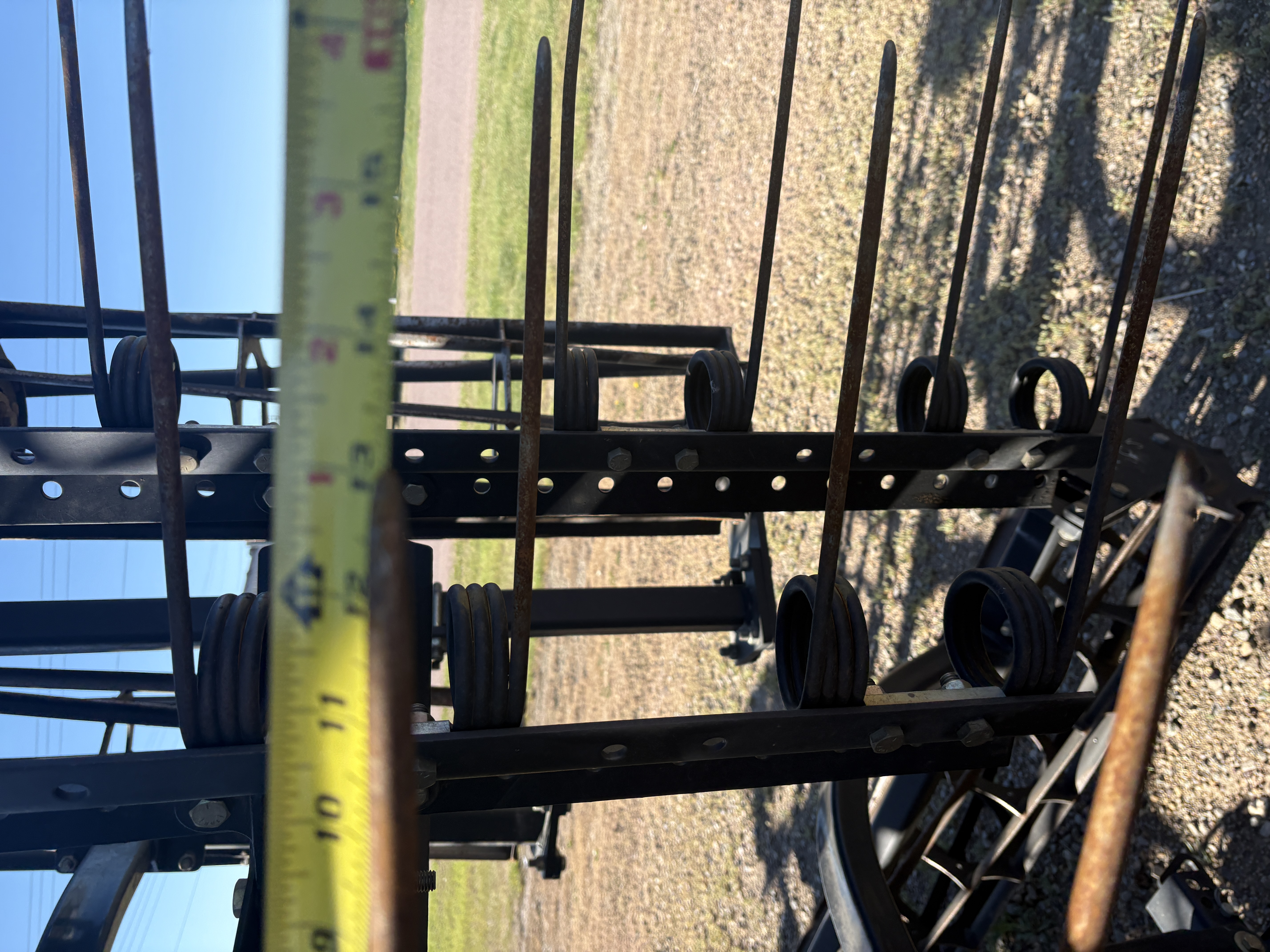 2018 Case IH TIGER-MATE 255:-11.0 FOOT MF:-CONSTNT:-Double Fold Field Cultivator