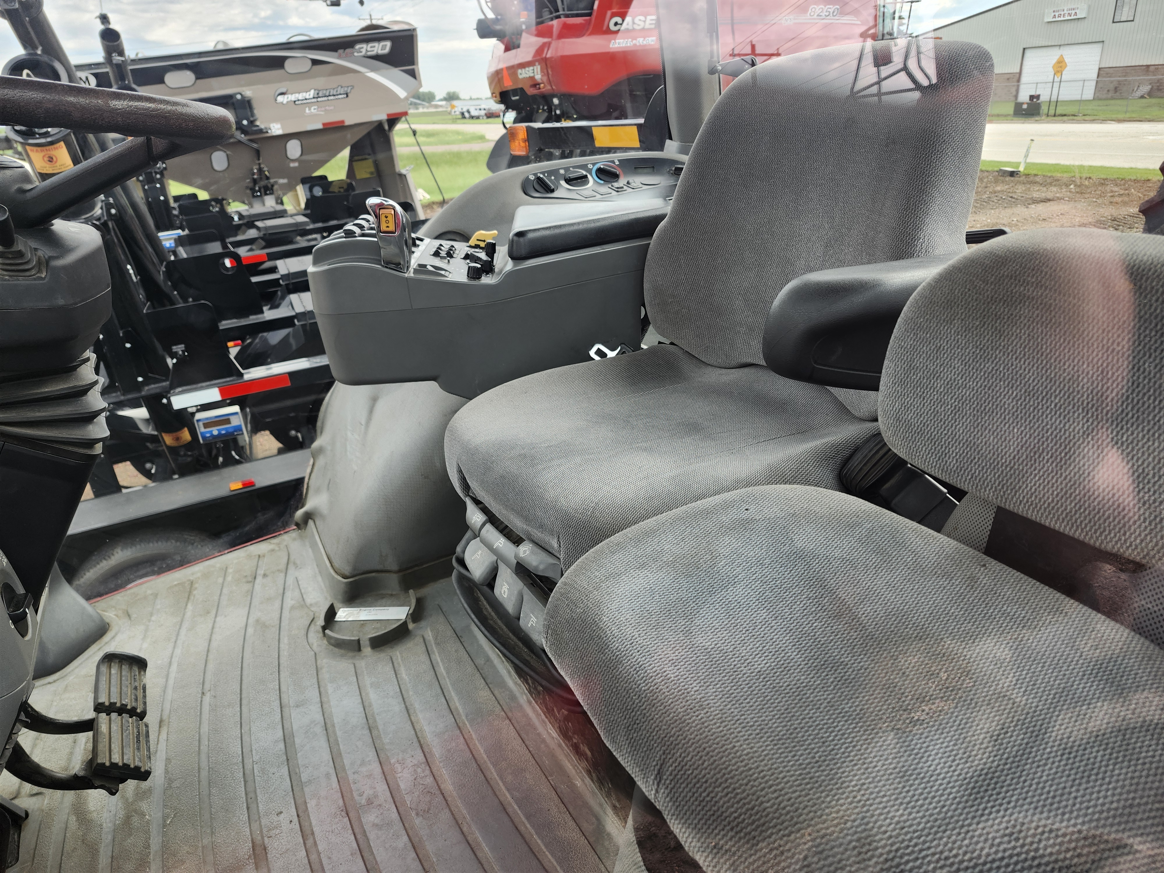 1998 Case IH MX 240 Tractor
