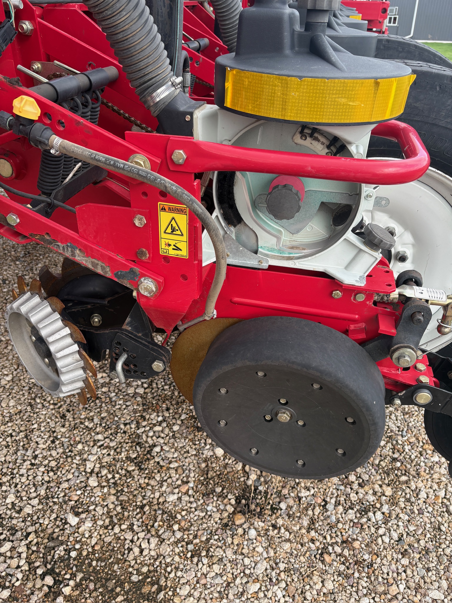 2010 White 8816 Planter