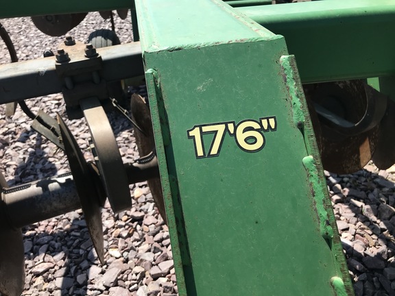 2006 John Deere 512 Disk Ripper