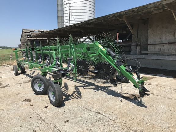 2018 John Deere WR1214C Rake