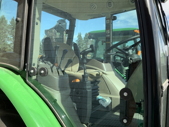 2023 John Deere 5090E Tractor