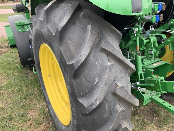 2023 John Deere 5090E Tractor