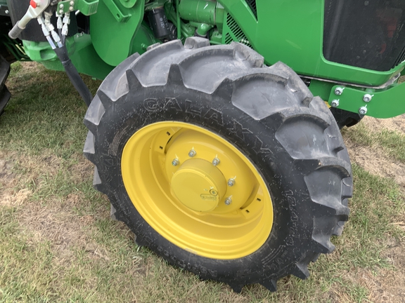 2023 John Deere 5090E Tractor