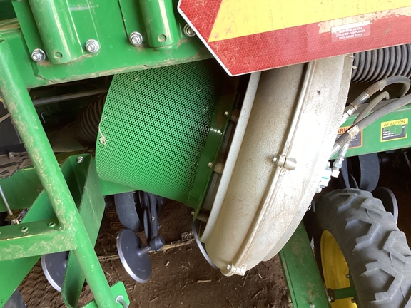 2019 John Deere 1990 Air Seeder