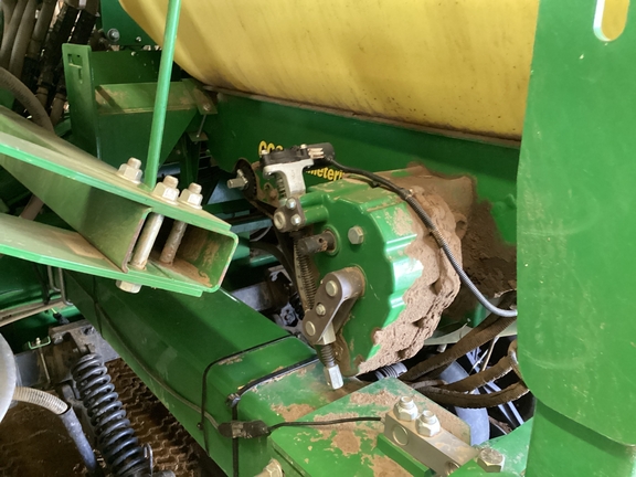 2019 John Deere 1990 Air Seeder