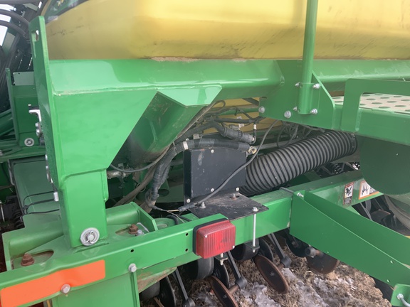 2019 John Deere 1990 Air Seeder