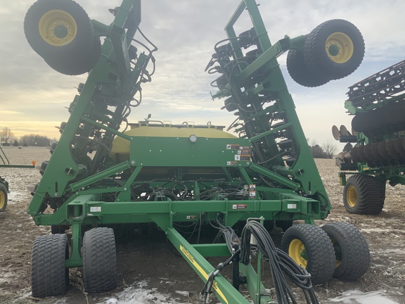 2019 John Deere 1990 Air Seeder