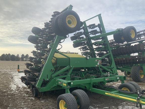 2019 John Deere 1990 Air Seeder
