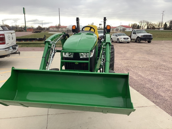 2023 John Deere 3046R Tractor Compact