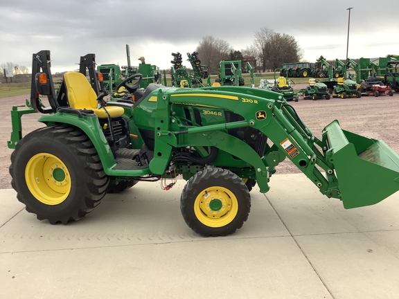 2023 John Deere 3046R Tractor Compact