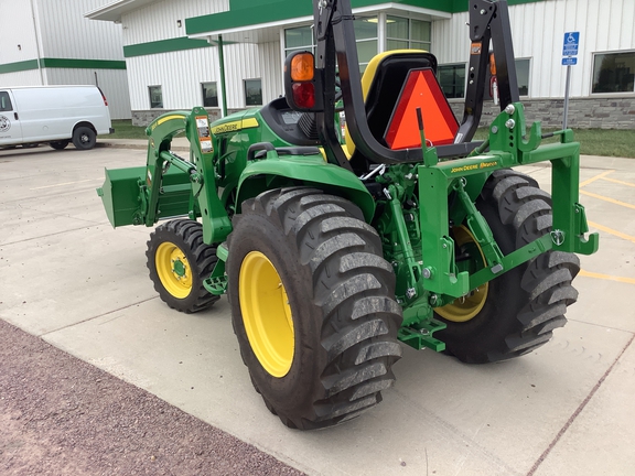 2023 John Deere 3046R Tractor Compact