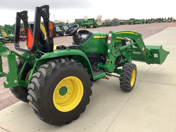 2023 John Deere 3046R Tractor Compact