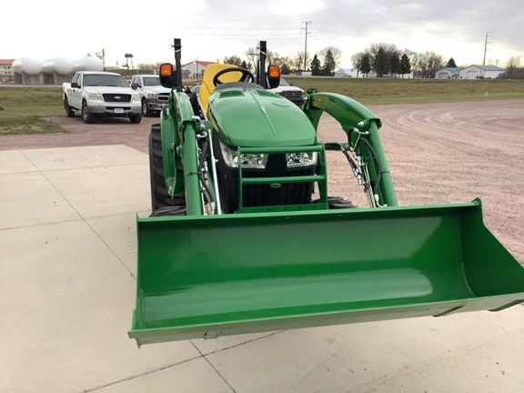 2023 John Deere 3046R Tractor Compact